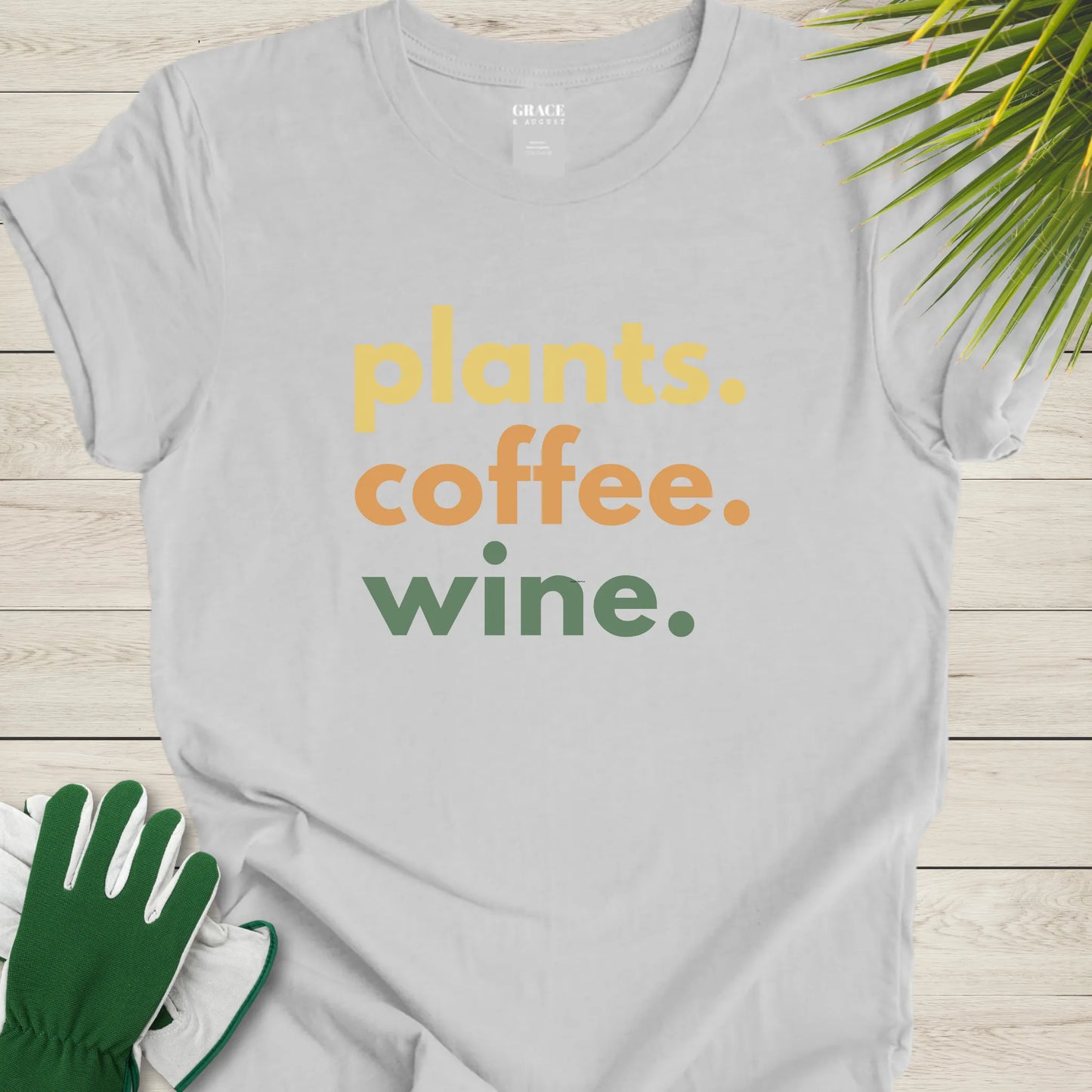 Plant lover graphic tee
