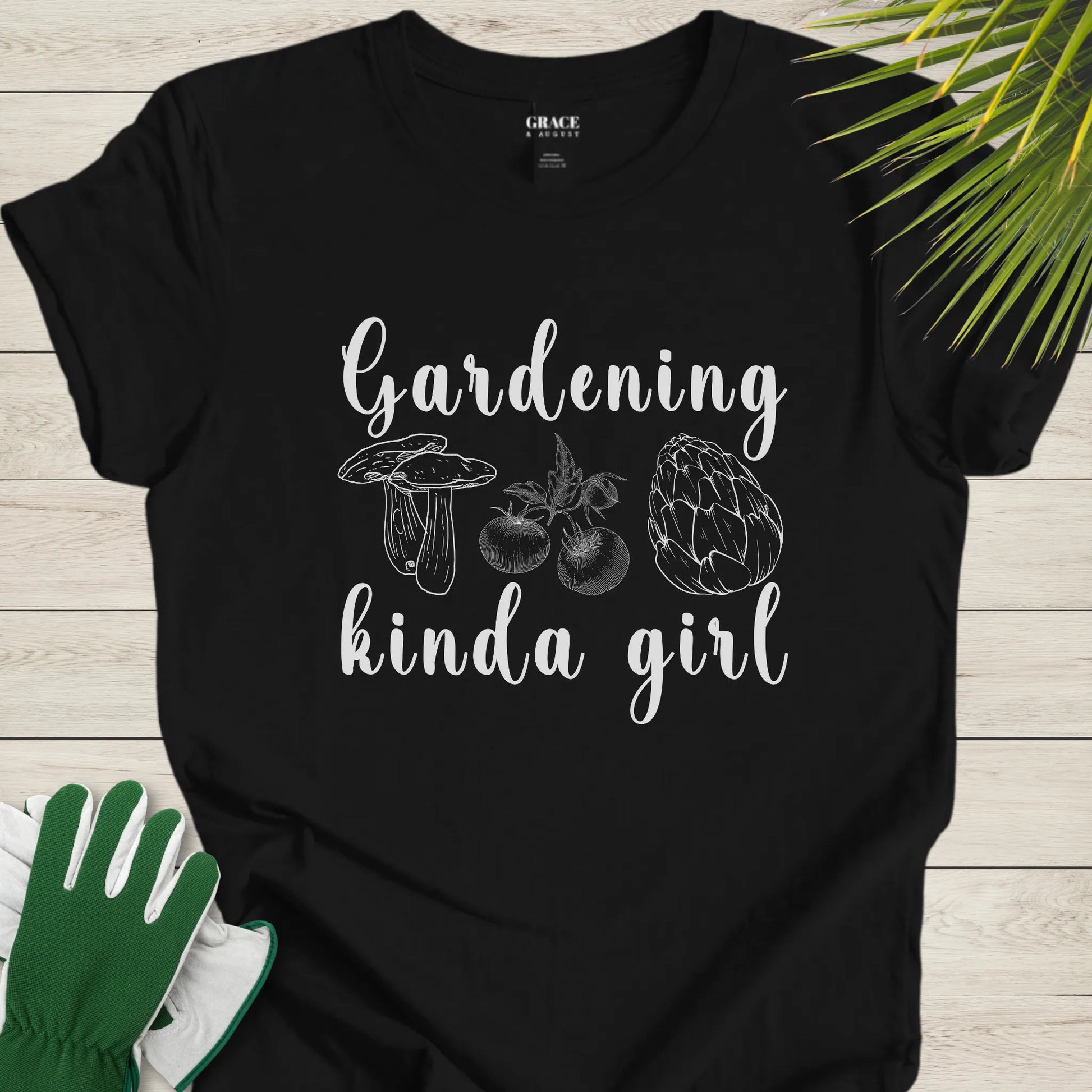 Plant lover graphic tee
