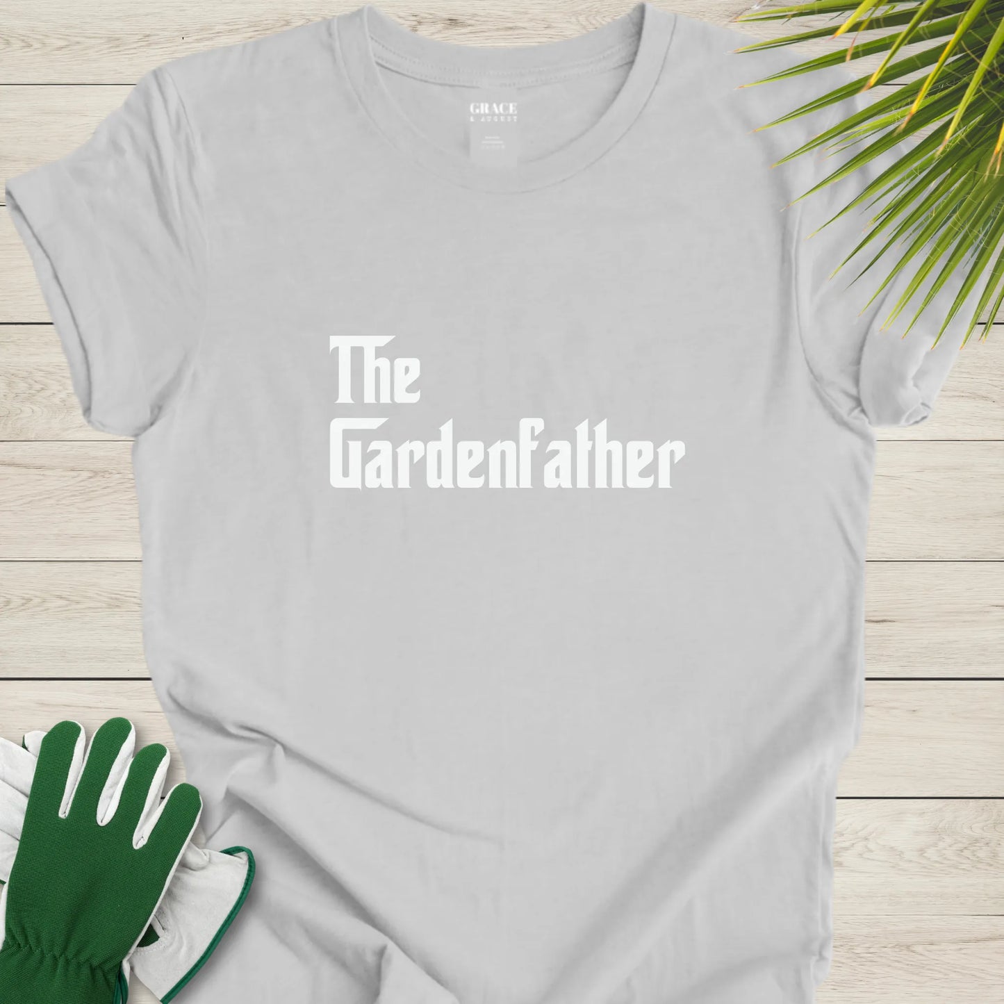 Garden lover graphic tee
