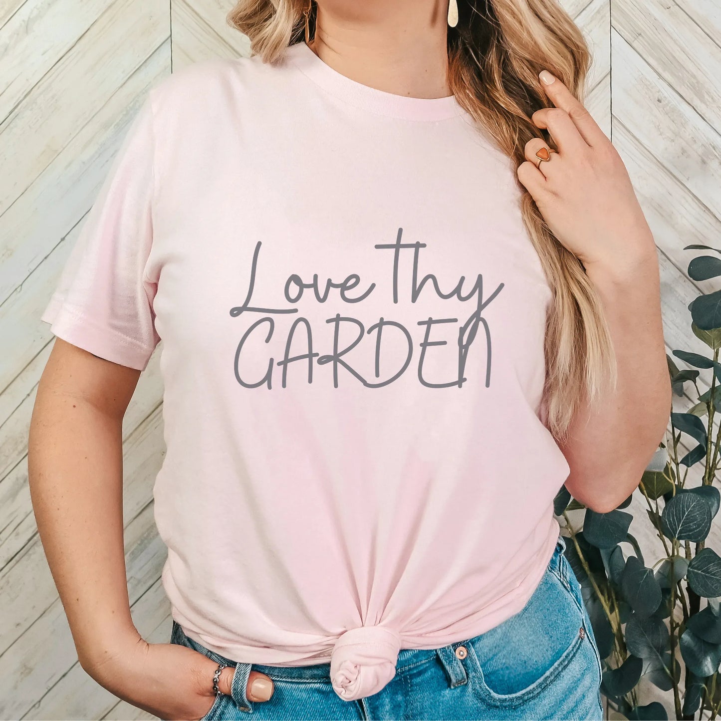 mom gardening tee