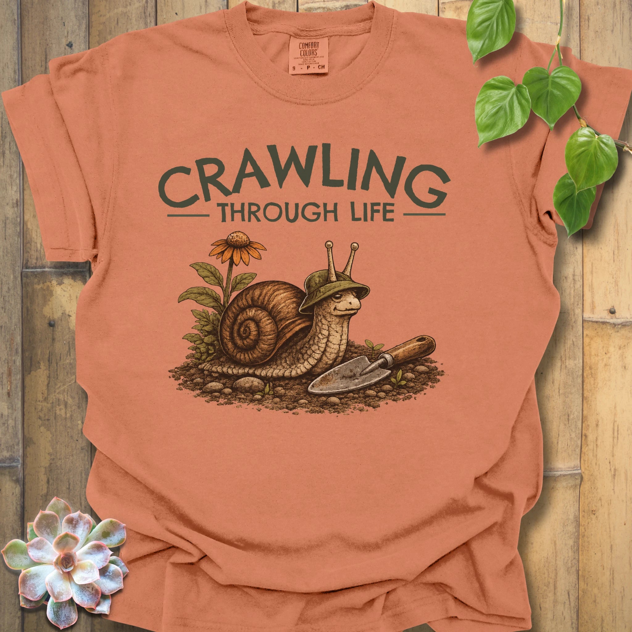 Crawling through life T-Shirt
