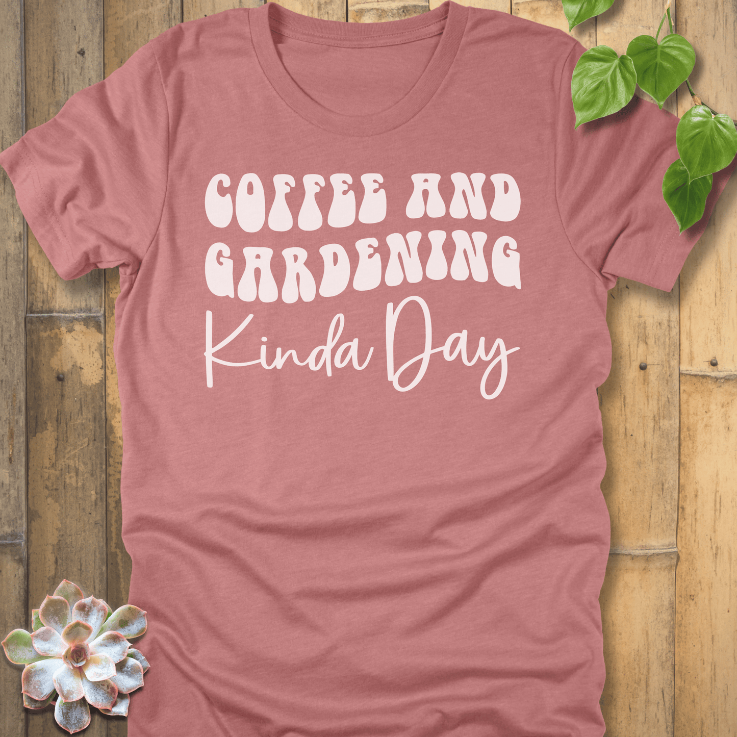 Heather Mauve / S Coffee And Gardening T-Shirt T-Shirt