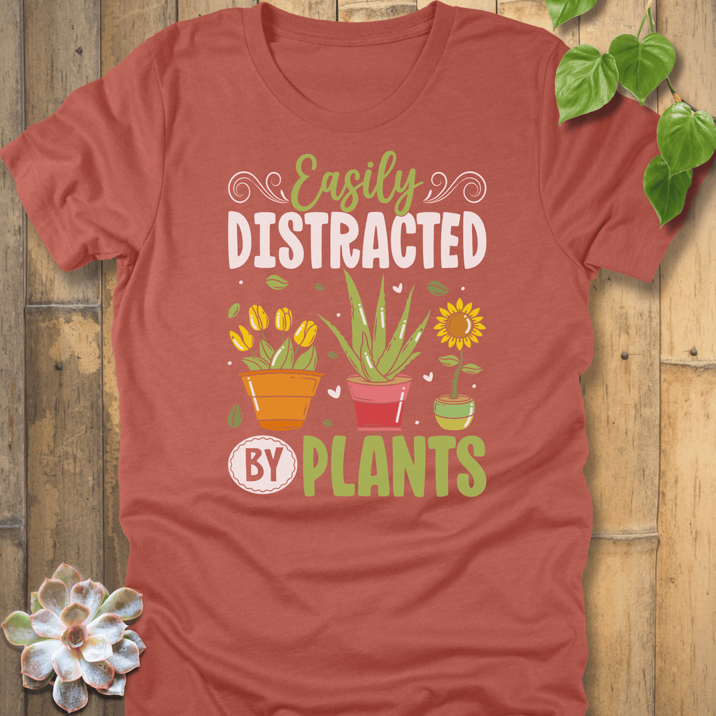 Heather Clay / S Easily Distracted T-Shirt T-Shirt