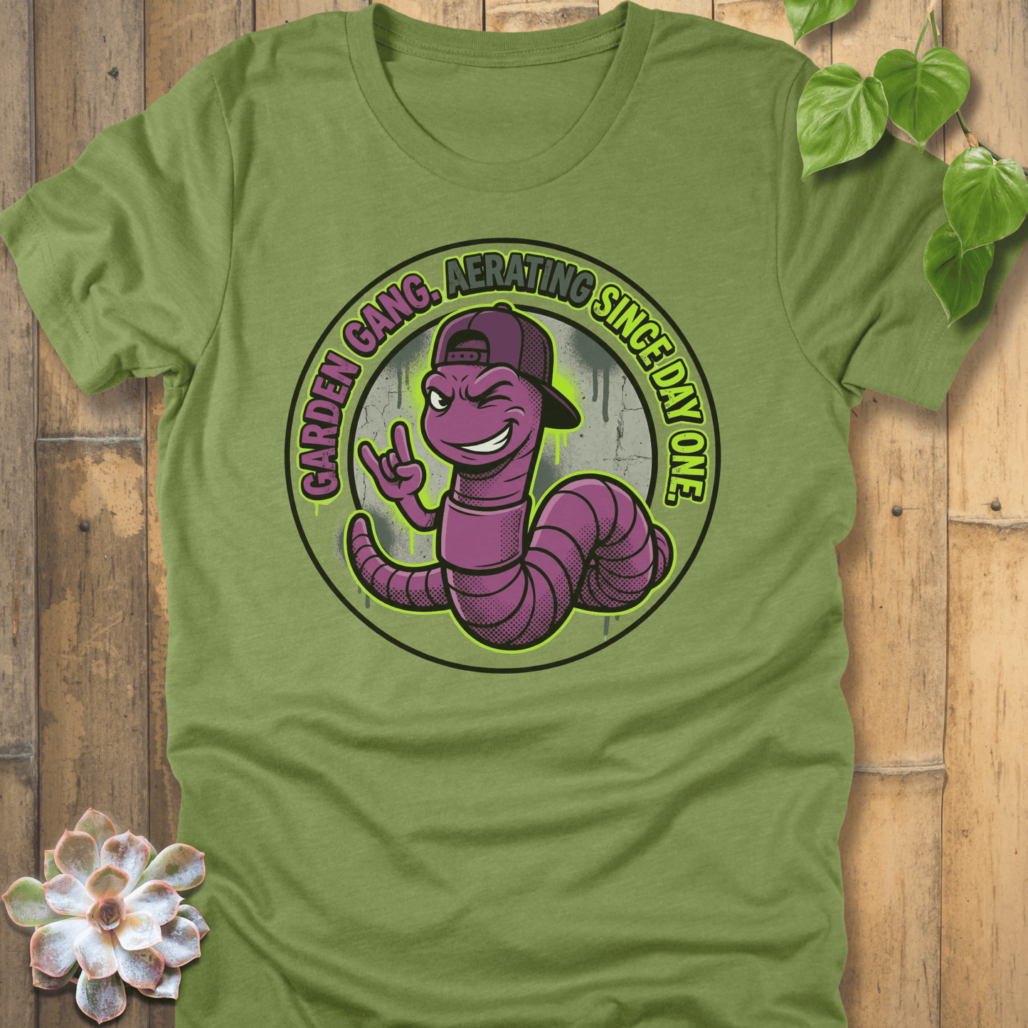 Heather Green / M Garden Gang T-shirt T-Shirt