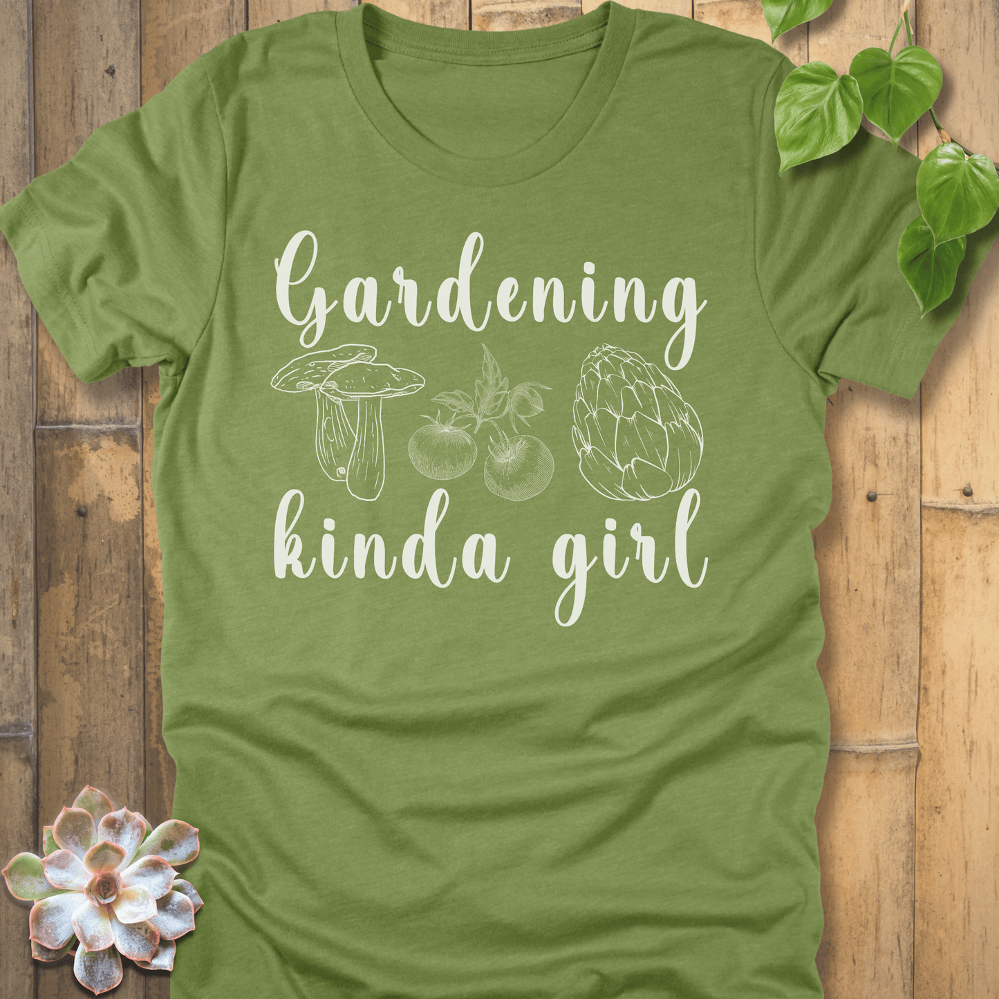 Heather Green / M Gardening Kinda Girl T-Shirt T-Shirt
