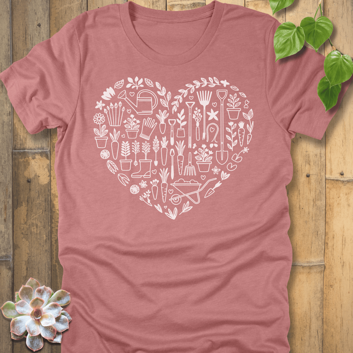 Heather Mauve / S Heart Of A Gardener T-Shirt T-Shirt