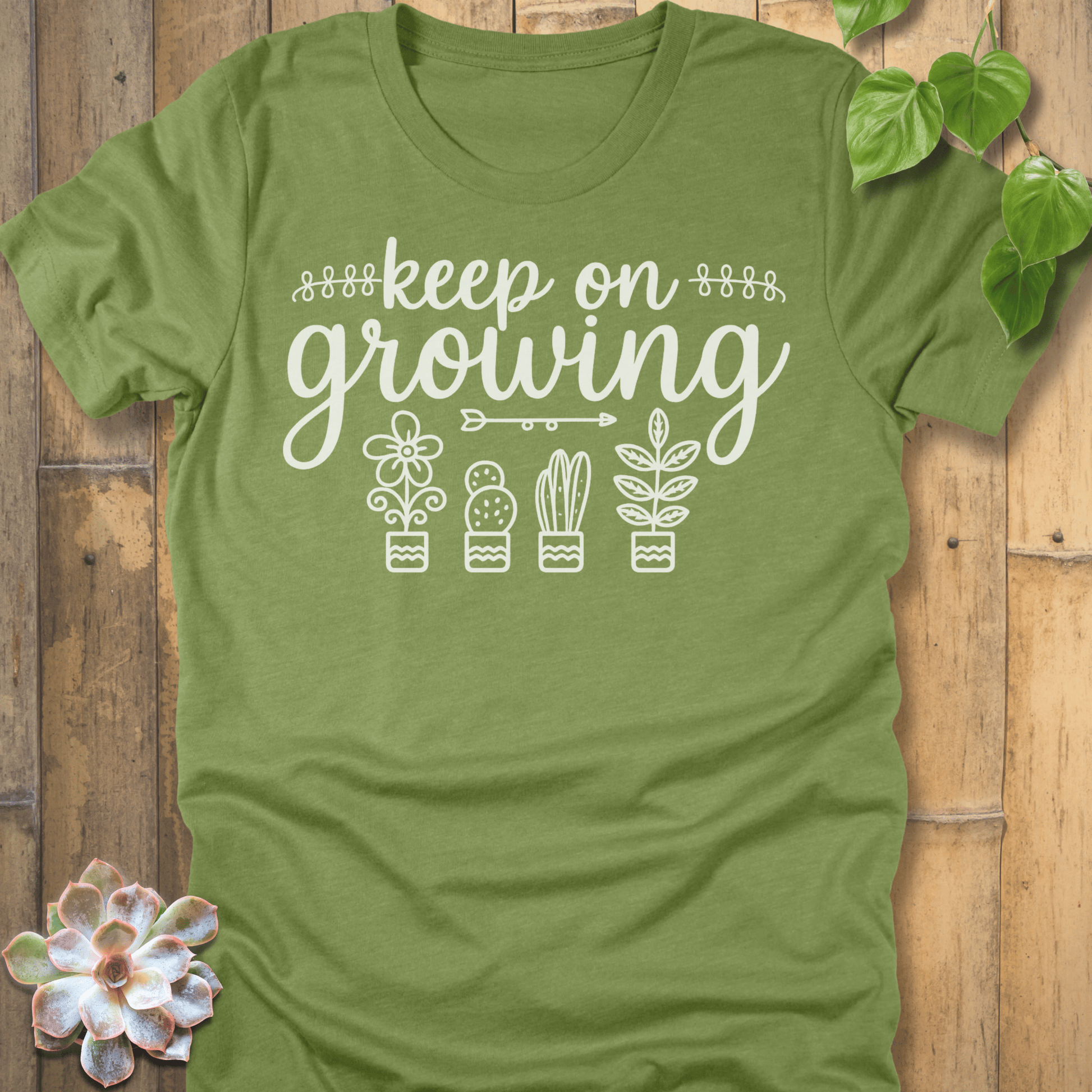 Heather Green / S Keep On Growing - T-Shirt T-Shirt