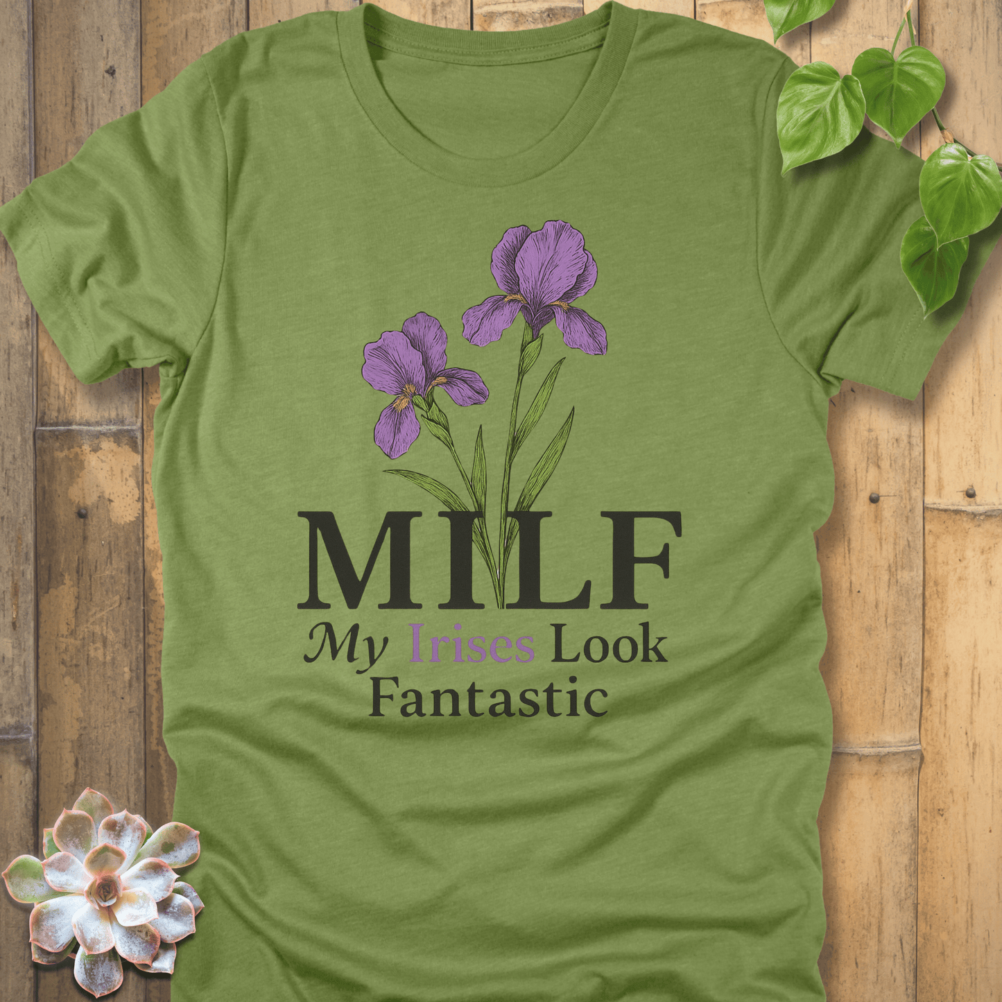 Heather Green / S MILF T-shirt T-Shirt
