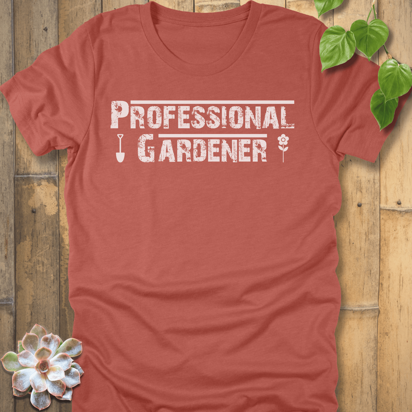 Heather Clay / S Professional Gardener T-Shirt T-Shirt