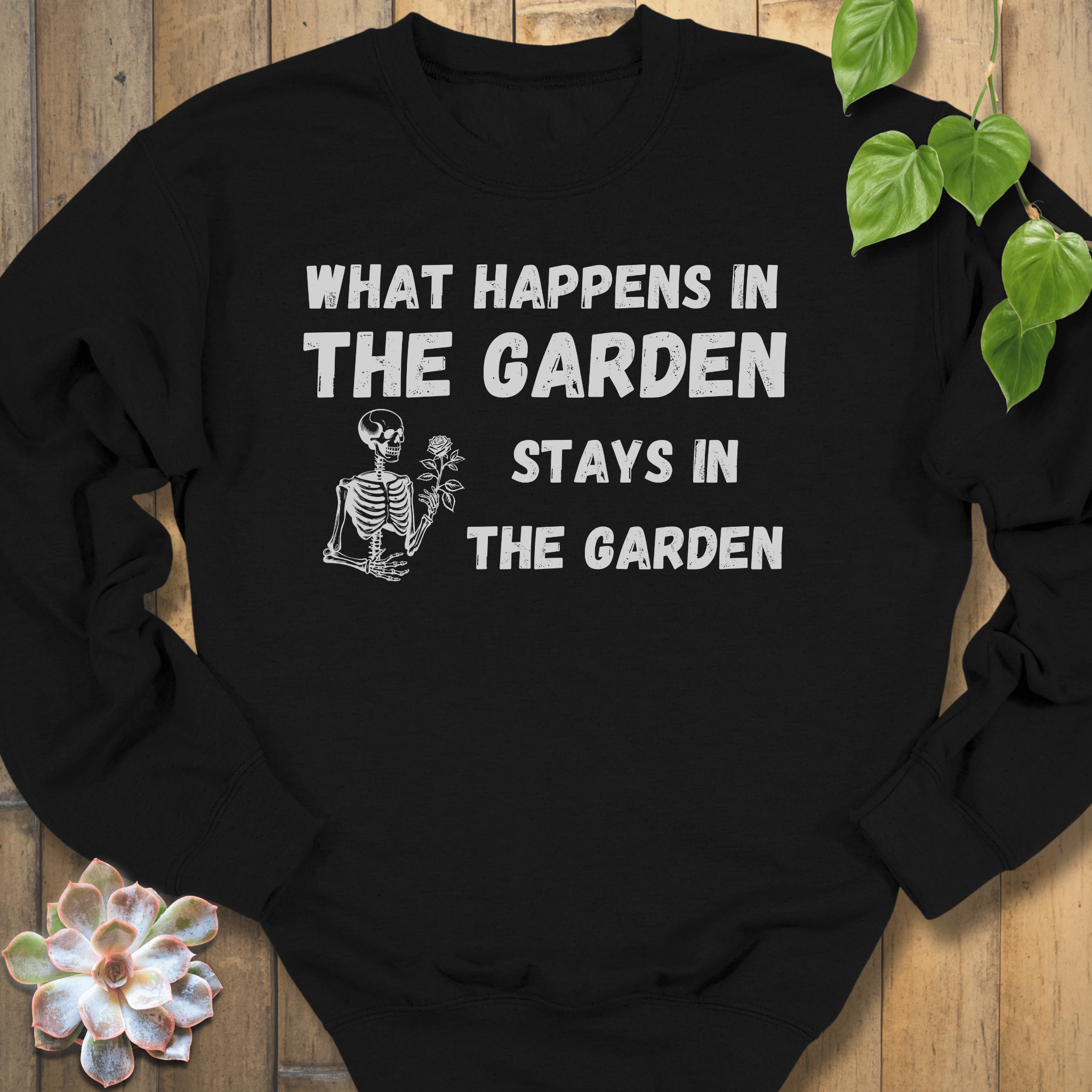 Black / S What Happens In The Garden Sweatshirt Sweatshirt
