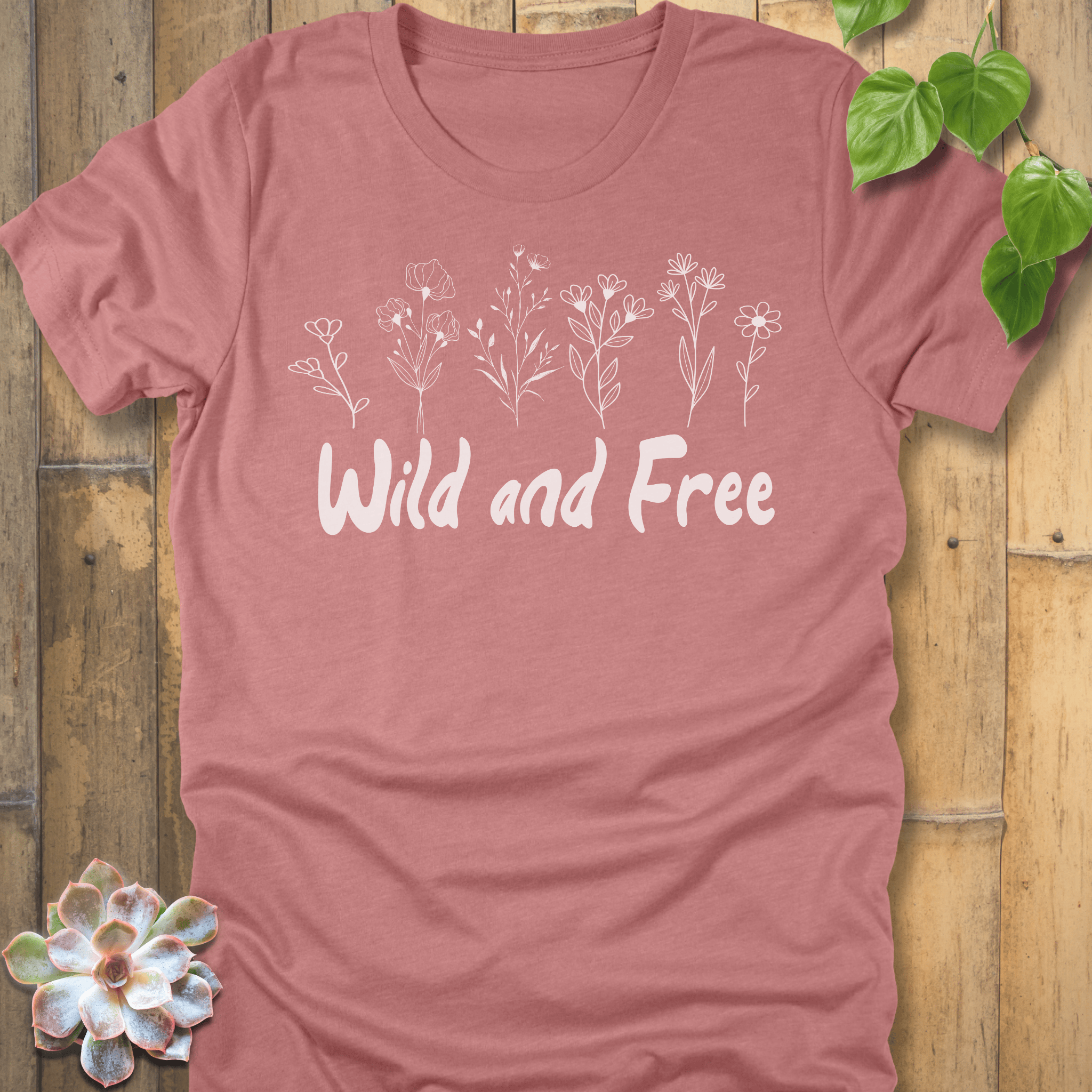 Heather Mauve / S Wild And Free T-shirt T-Shirt