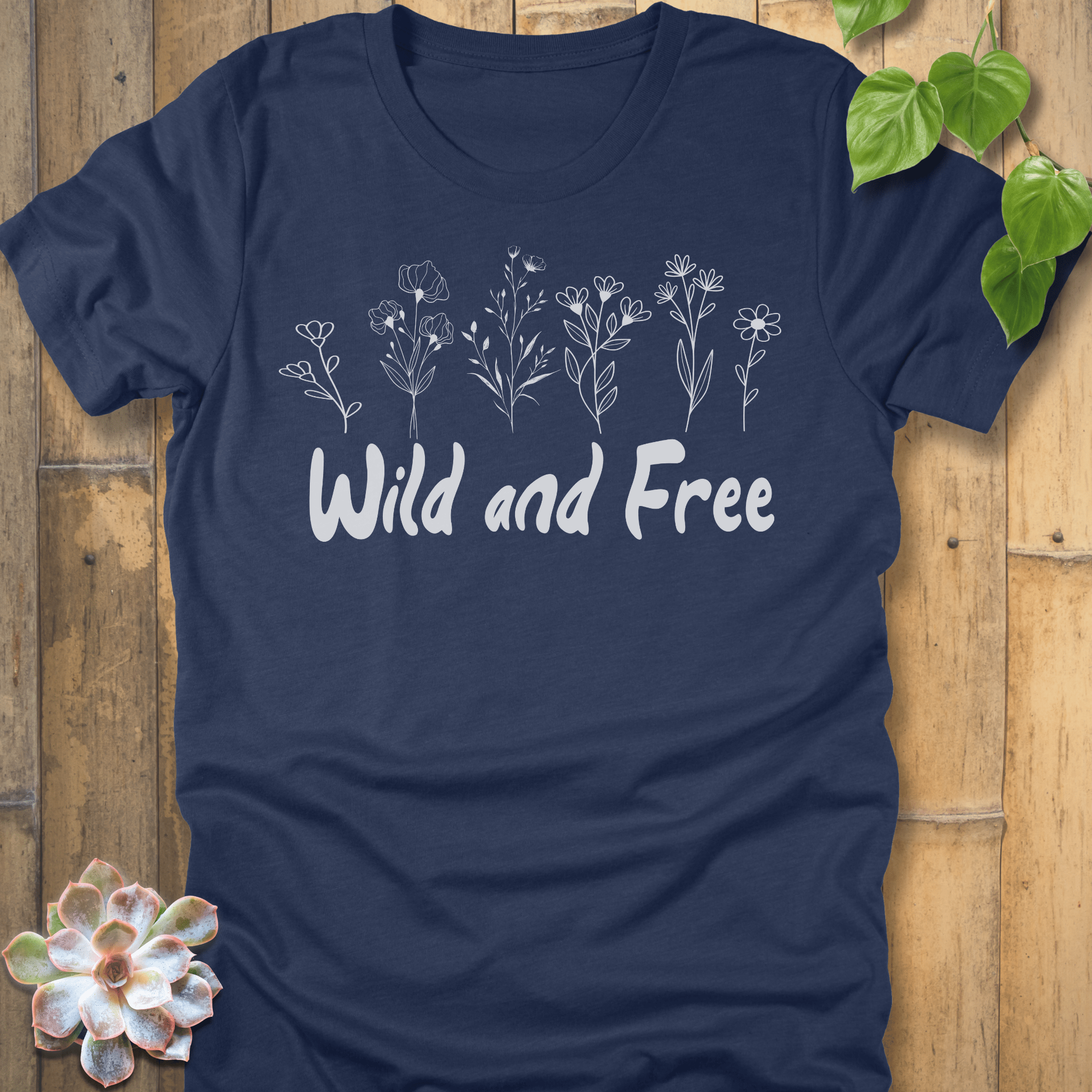 Heather Navy / S Wild And Free T-shirt T-Shirt