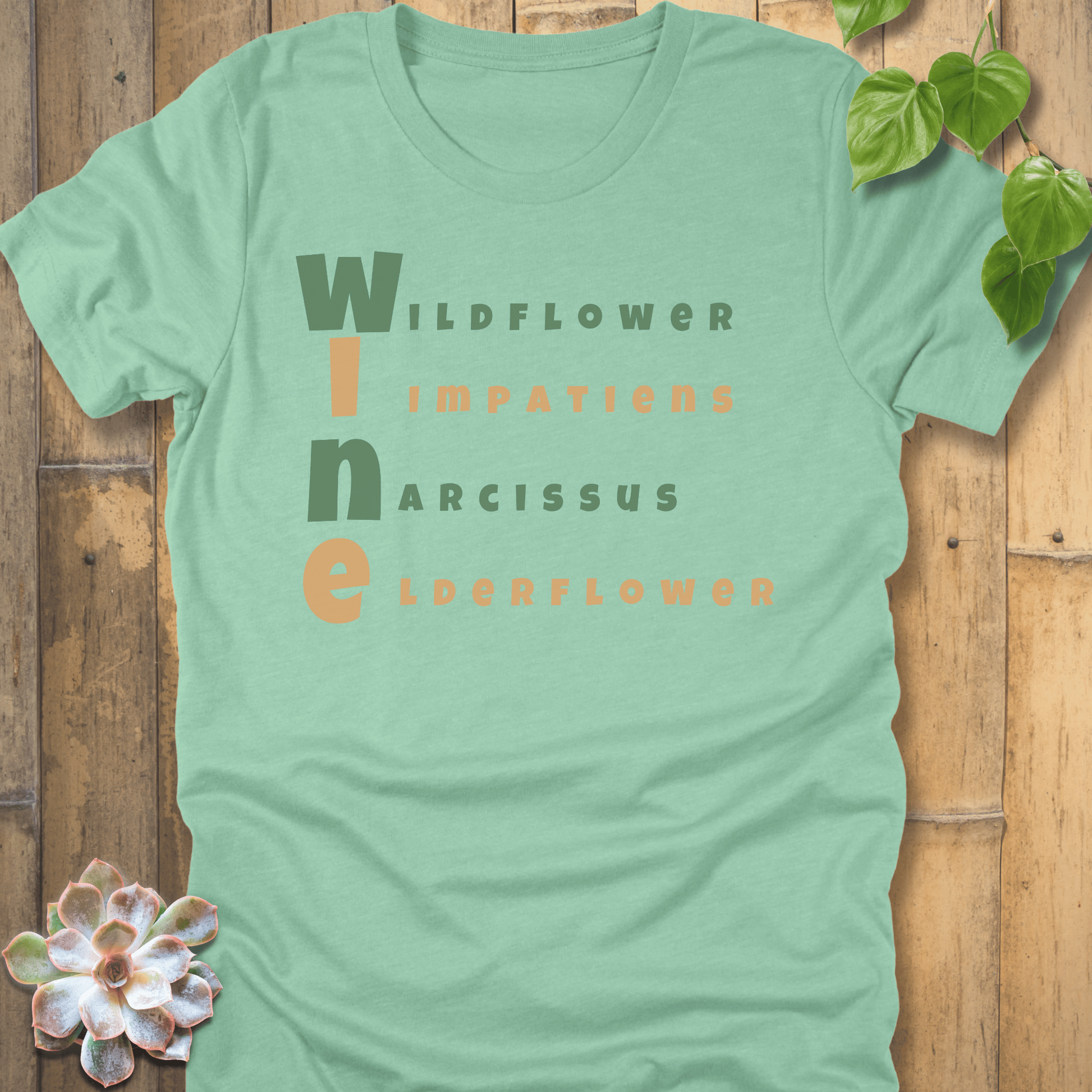 Heather Mint / S Wine Flower T-Shirt T-Shirt